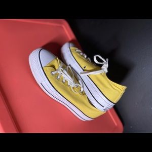 Converse Platforms size 10